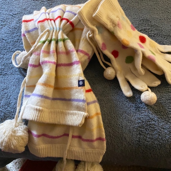 GAP Scarf & gloves set - Picture 4 of 8